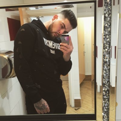 Profile Picture of Jake Knight (@4Jakeknight) on Twitter