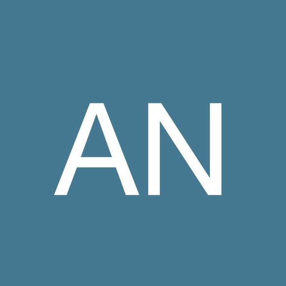 Profile Picture of Andreena Narayan (@andnarayan) on Poshmark