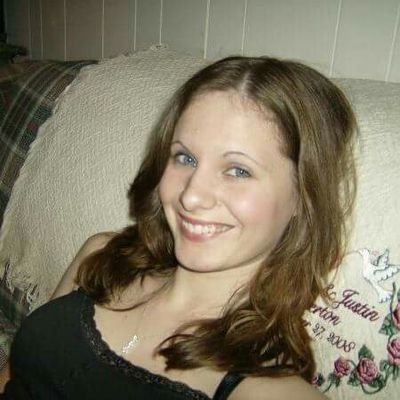 Profile Picture of Rebecca Atherton (@RebeccaAnn1983) on Twitter