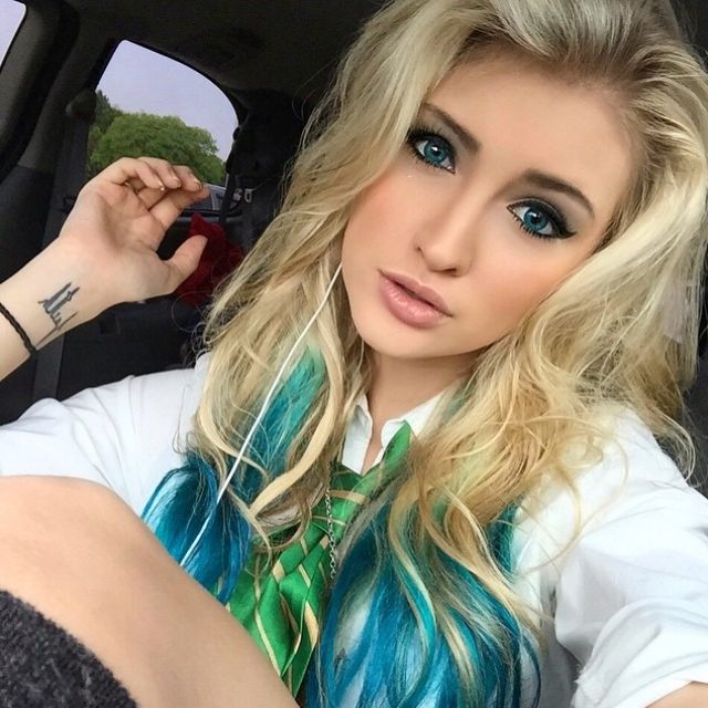 Profile Picture of clinton_davis (@clinton_davis) on Tiktok