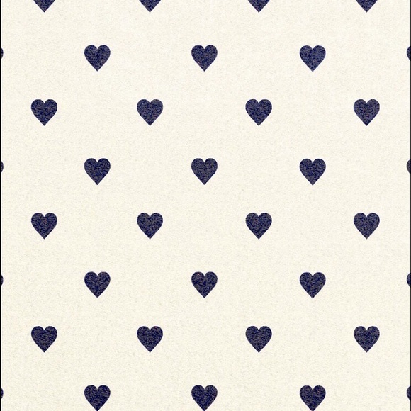 Profile Picture of Fiorella Yorio (@fiorellaa) on Poshmark