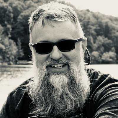 Profile Picture of Jason Vickers (@JasonEVickers) on Twitter
