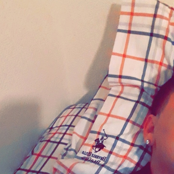 Profile Picture of Tony Galvan (@toniiii5300) on Poshmark