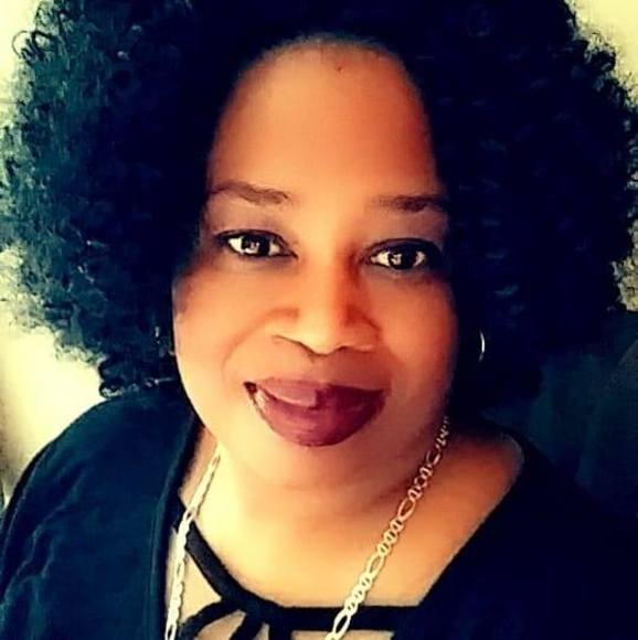 Profile Picture of Lynn Stubbs (@mzlynchelle) on Poshmark