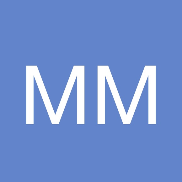 Profile Picture of Michelle Mackey (@fabmich) on Poshmark