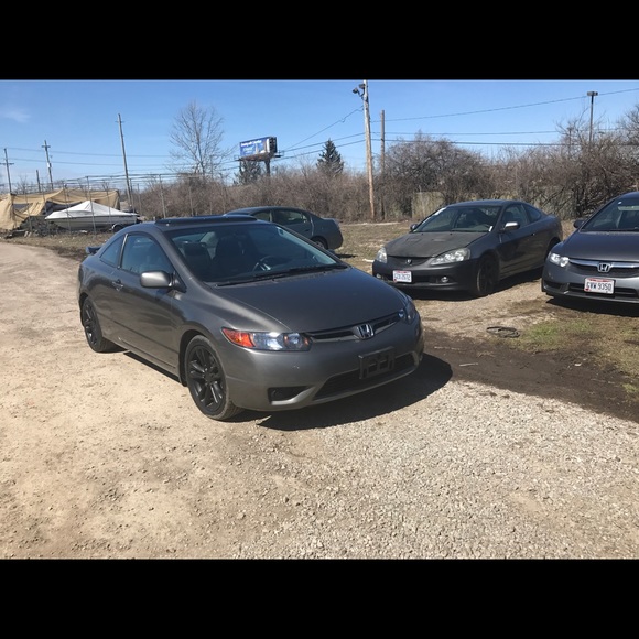 Profile Picture of Juan Ruiz (@juan614535) on Poshmark