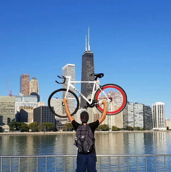 Mauro Hernandez - Poshmark Profile Picture of Mauro Hernandez (@mauroh3516) on Poshmark