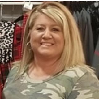 Profile Picture of Dedee Ford Ball (@dedee.ball) on Facebook