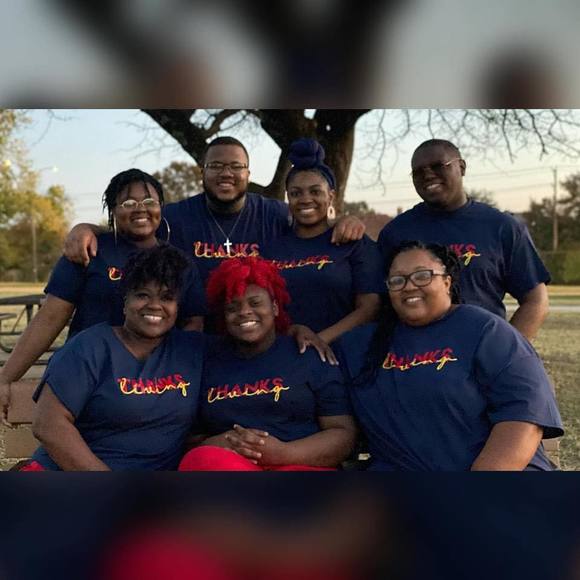 Profile Picture of Kim Bowser (@kimmie16) on Poshmark