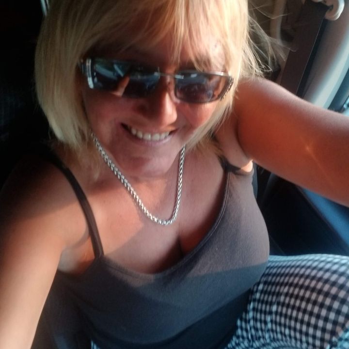 Profile Picture of Sandy Bodine (@sandrabodine) on Tiktok