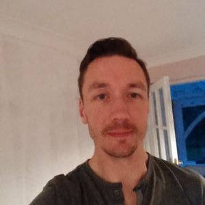 Profile Picture of Tom Hewis (@EarlyHelpNLC) on Twitter