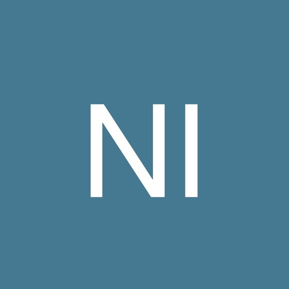 Profile Picture of Nicole Illingworth (@nicole08089) on Poshmark