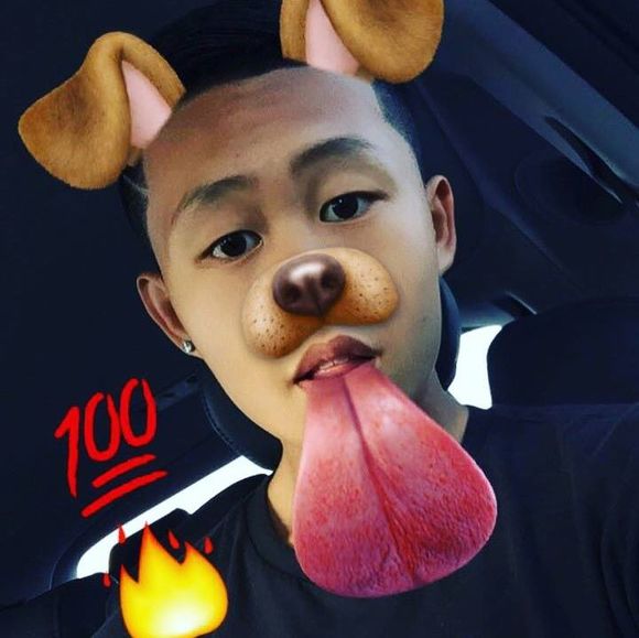 Profile Picture of Frankey Chen (@frankey1) on Poshmark