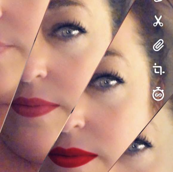 Profile Picture of Christie Lightner-wise (@valenwise) on Poshmark