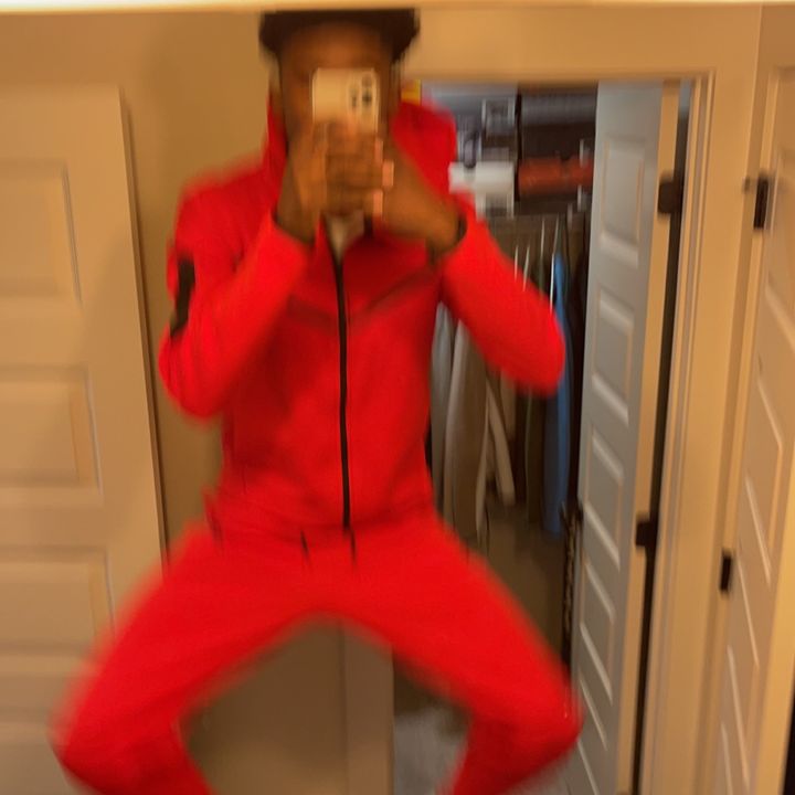 Profile Picture of Josh (@@.joshhughes) on Tiktok