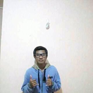 Profile Picture of Jey Gonk Drof (@rhiles.drof) on Facebook