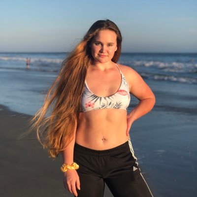 Profile Picture of Becca La Page (@becca_lapage) on Twitter