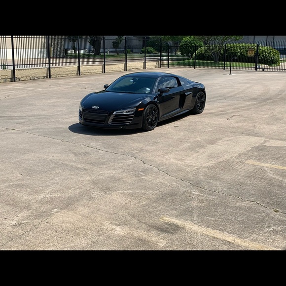 Profile Picture of Joel Jones (@jmax82) on Poshmark