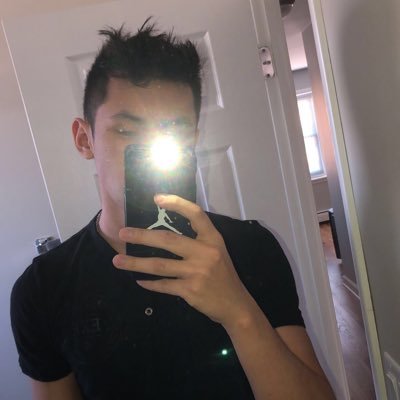 Profile Picture of Michael Carranza (@mikecarran99) on Twitter