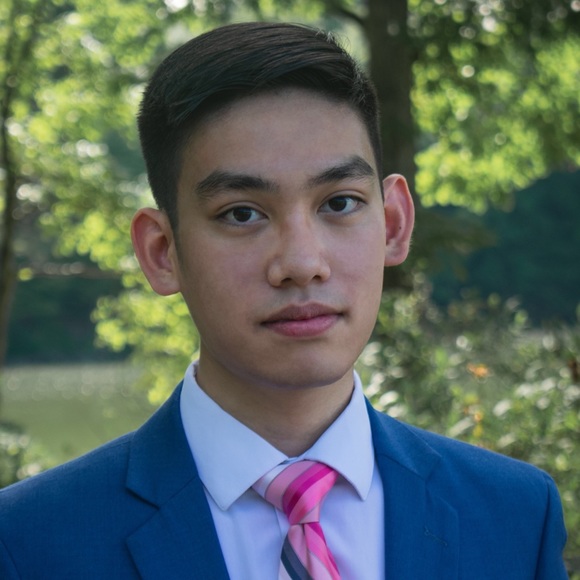 Profile Picture of Jeffrey Tran (@jhtran1234) on Poshmark