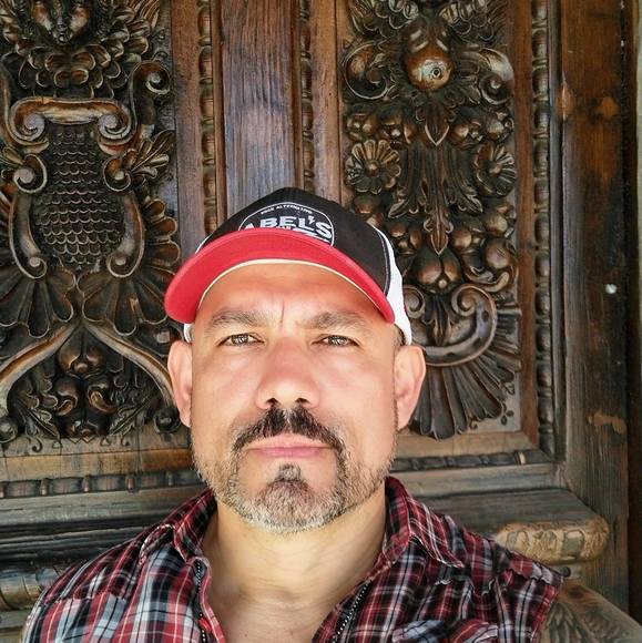 Profile Picture of Joe Cid (@bajaus1) on Poshmark