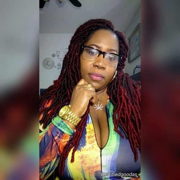 Profile Picture of Shelly ann Anglin (@certifiedgoodas) on Poshmark