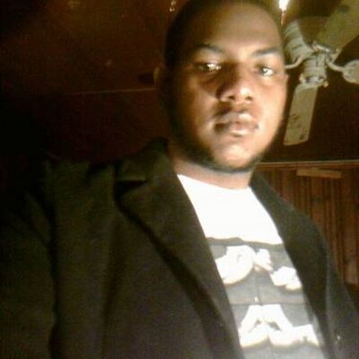 Profile Picture of BRIAN COLCLOUGH (@CIGGARELLOjones) on Twitter