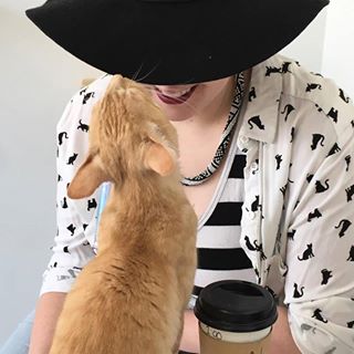 Allison Murray - Facebook Profile Picture of Allison Murray (@bright.orange.chair) on Facebook