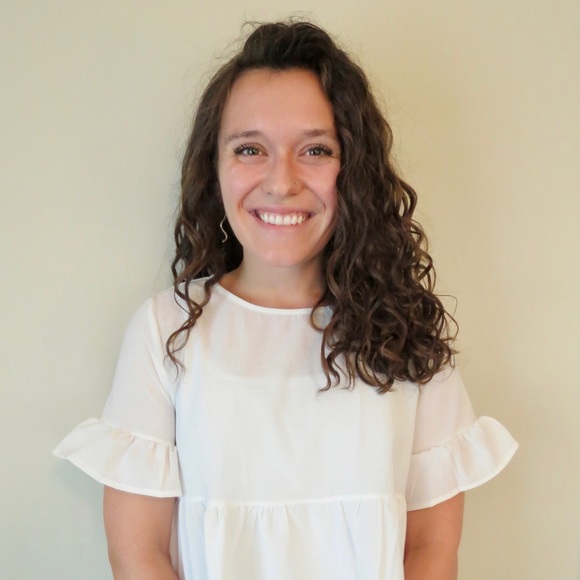 Profile Picture of Mel Scherbenske (@dmscherb12) on Poshmark