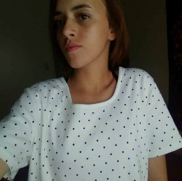 Profile Picture of Beth Wingerter (@bethwingerter) on Poshmark