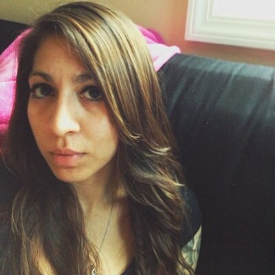 Profile Picture of Jessica (@JessLleras609) on Twitter