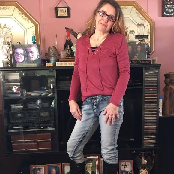 Profile Picture of Dawn Weber (@nanapride7) on Poshmark