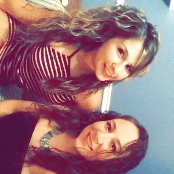 Profile Picture of Arianna Popham (@ariannapopham) on Poshmark