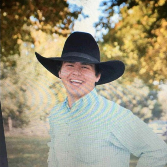 Profile Picture of Dylan Orr (@dylanrko) on Poshmark