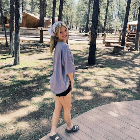 Profile Picture of Addy Haithcoat (@addyhaithcoat6) on Poshmark