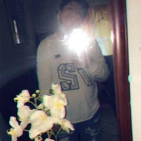 Profile Picture of Andy Montoya (@andy_m17) on Poshmark