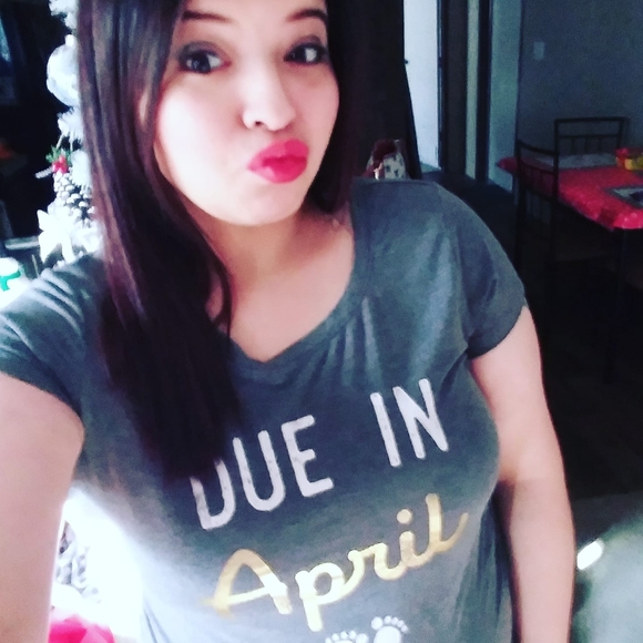 Profile Picture of Cecile Martinez (@cecile03) on Poshmark