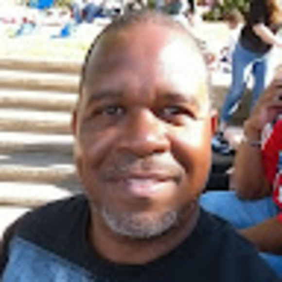 Profile Picture of Bill Craig (@ueglobal1) on Poshmark