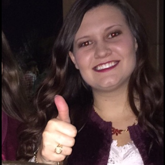 Allyson Valerius - Poshmark Profile Picture of Allyson Valerius (@allyval) on Poshmark