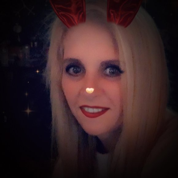 Profile Picture of Jennifer Felice (@jnj324) on Poshmark