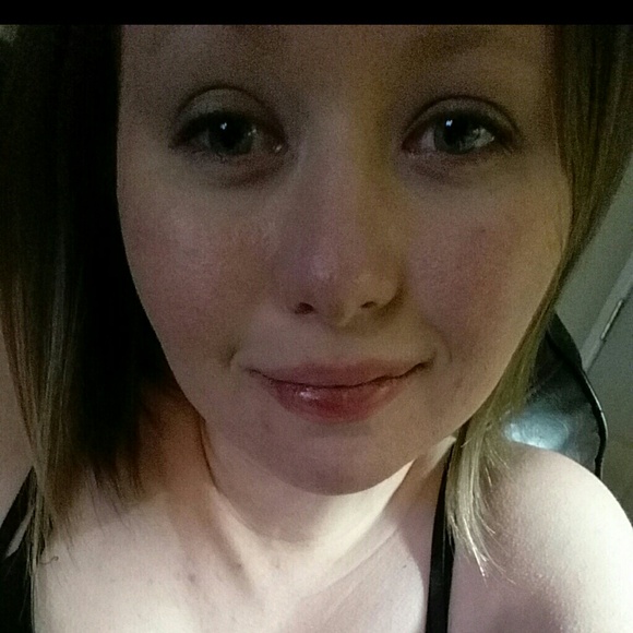 Profile Picture of Anastasia Prevette (@mishpad) on Poshmark