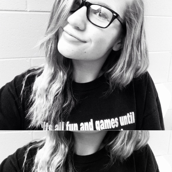 Profile Picture of Hannah Forest (@foresthan) on Poshmark