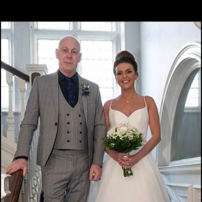 Profile Picture of Charles Keating (@Charleskeating1) on Twitter