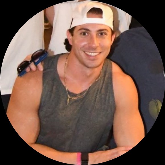 Profile Picture of James Santore (@santore43) on Poshmark