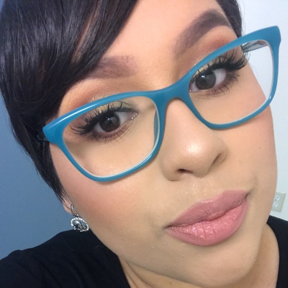 Profile Picture of Adeline Moctezuma (@addyhirst) on Poshmark