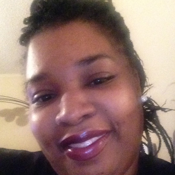 Profile Picture of Katrice Wedley (@kwedley1980) on Poshmark