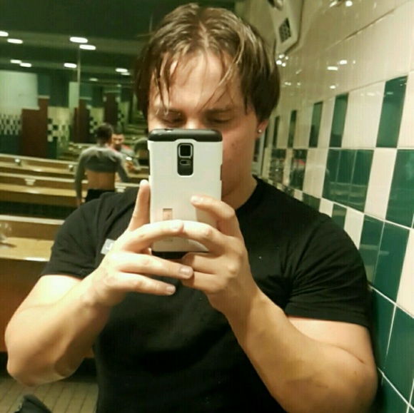 Profile Picture of Lucas Jordan (@ljordan32) on Poshmark