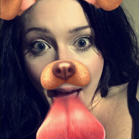 Profile Picture of Brigette Fabbri (@fabbribrigette1) on Poshmark