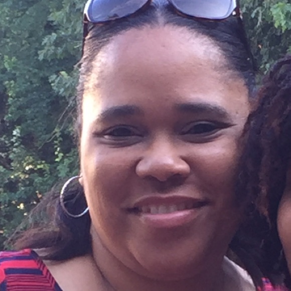 Profile Picture of Cheryl Nailey (@clncc) on Poshmark