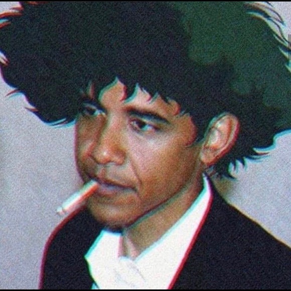 Profile Picture of Mya Furfaro (@mya_furfaro) on Poshmark